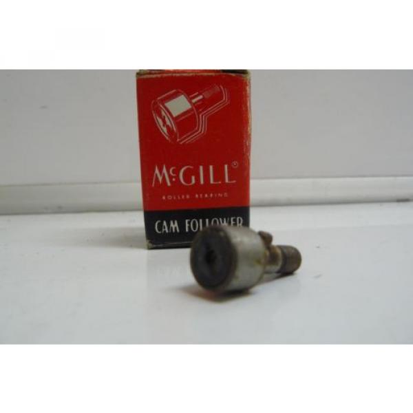 NEW MCGILL CAMROL CFH-1/2 CAM FOLLOWER HEAVY STUD HEX HOLE UNSEALED BEARING #3 image
